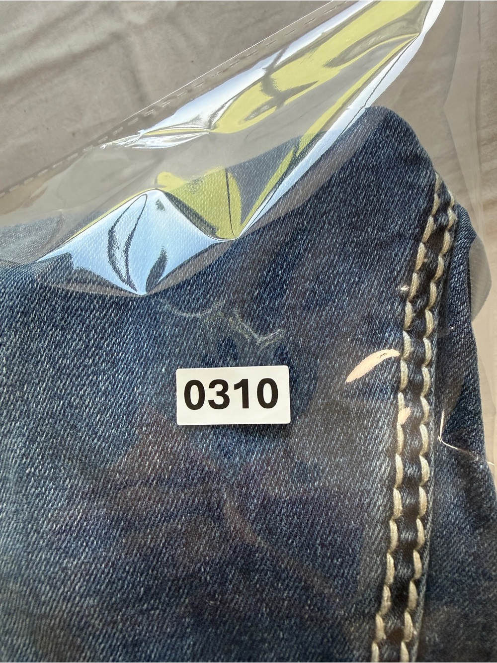 Mid-Rise Women's Bootcut Jeans in Classic Blue Denim - Picture 4 of 4